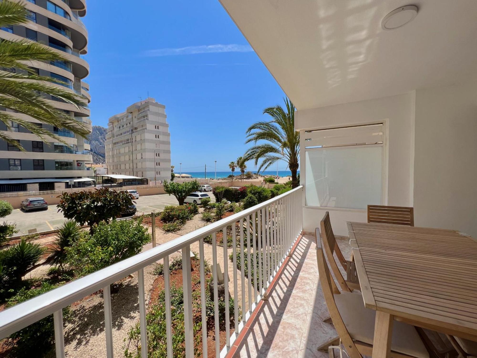 Apartamento en primera linea en Calpe Exterior foto